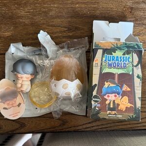 Dimoo- Jurassic World Jurassic history figure